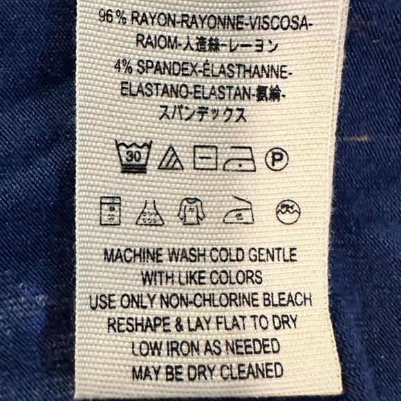 Free People We The Free Printed Birds Of Paradise Top in Navy - Picture 16 of 16